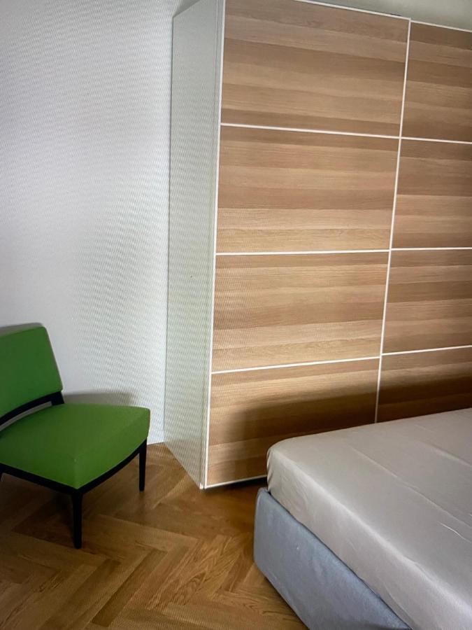 Milano: Incantevole Appartamento In Pieno Centro - Fancy Yellow Apartments Zewnętrze zdjęcie