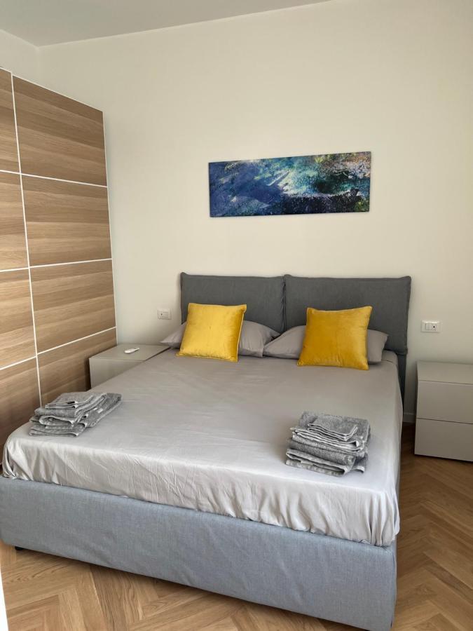 Milano: Incantevole Appartamento In Pieno Centro - Fancy Yellow Apartments Zewnętrze zdjęcie