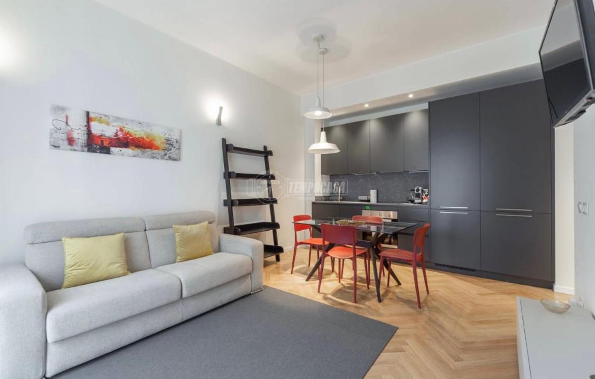Milano: Incantevole Appartamento In Pieno Centro - Fancy Yellow Apartments Zewnętrze zdjęcie