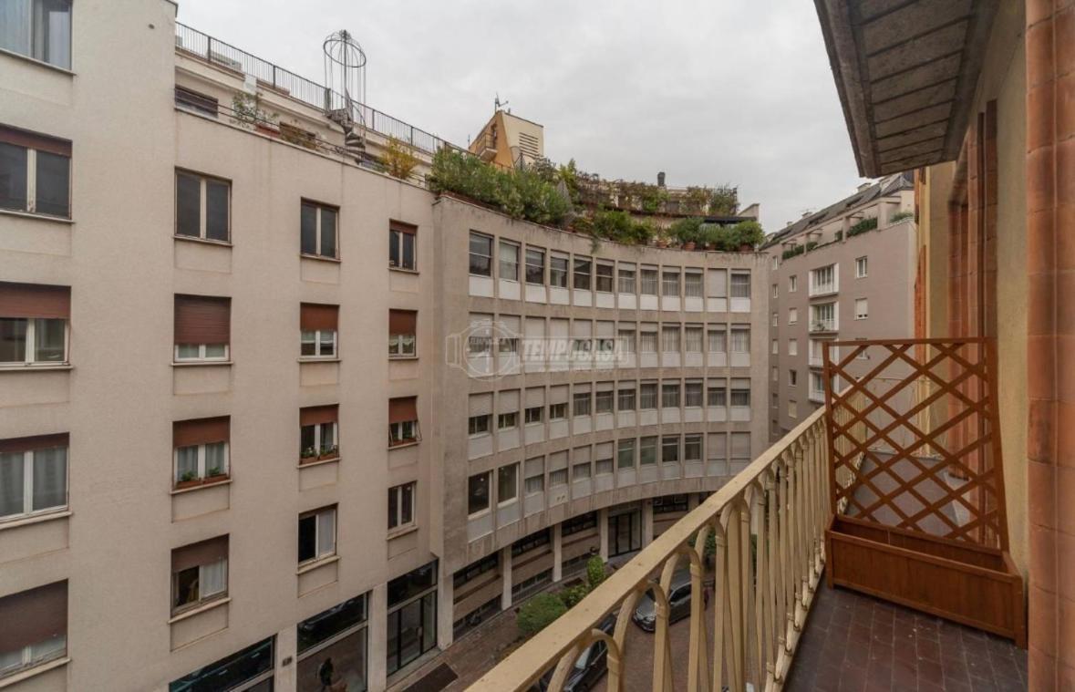 Milano: Incantevole Appartamento In Pieno Centro - Fancy Yellow Apartments Zewnętrze zdjęcie